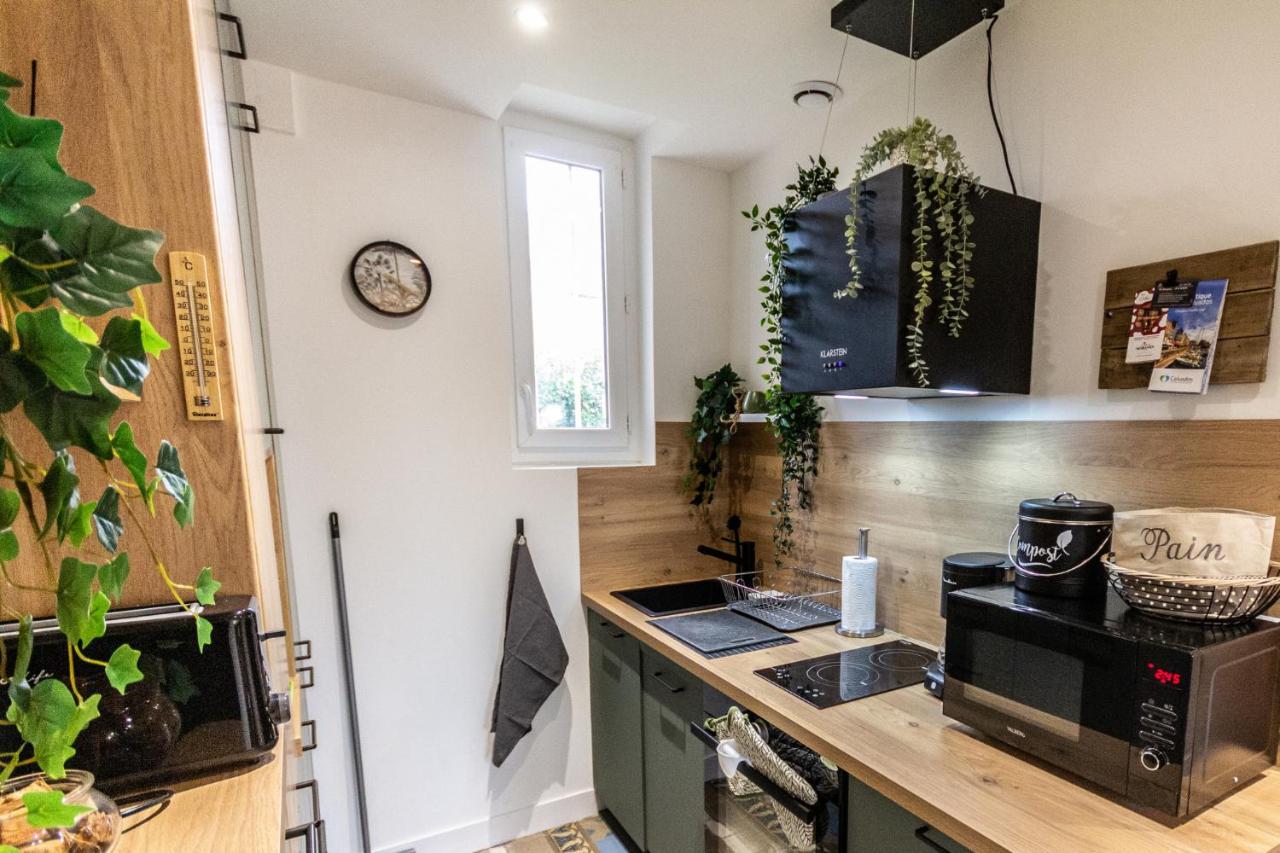 Suite Jungle - Jardin, Netflix Et Parking - Le Manoir Aux Pommes Orbec Exterior foto