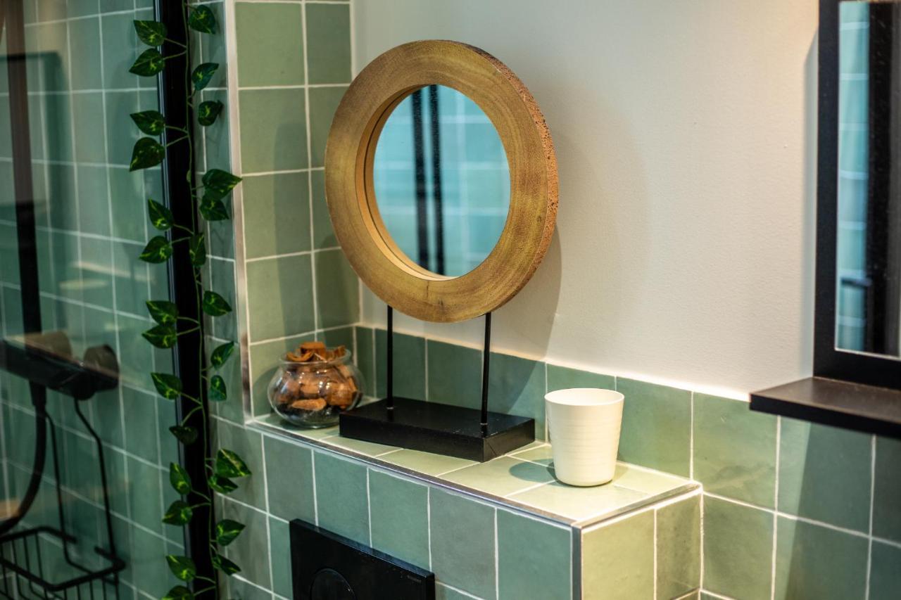 Suite Jungle - Jardin, Netflix Et Parking - Le Manoir Aux Pommes Orbec Exterior foto